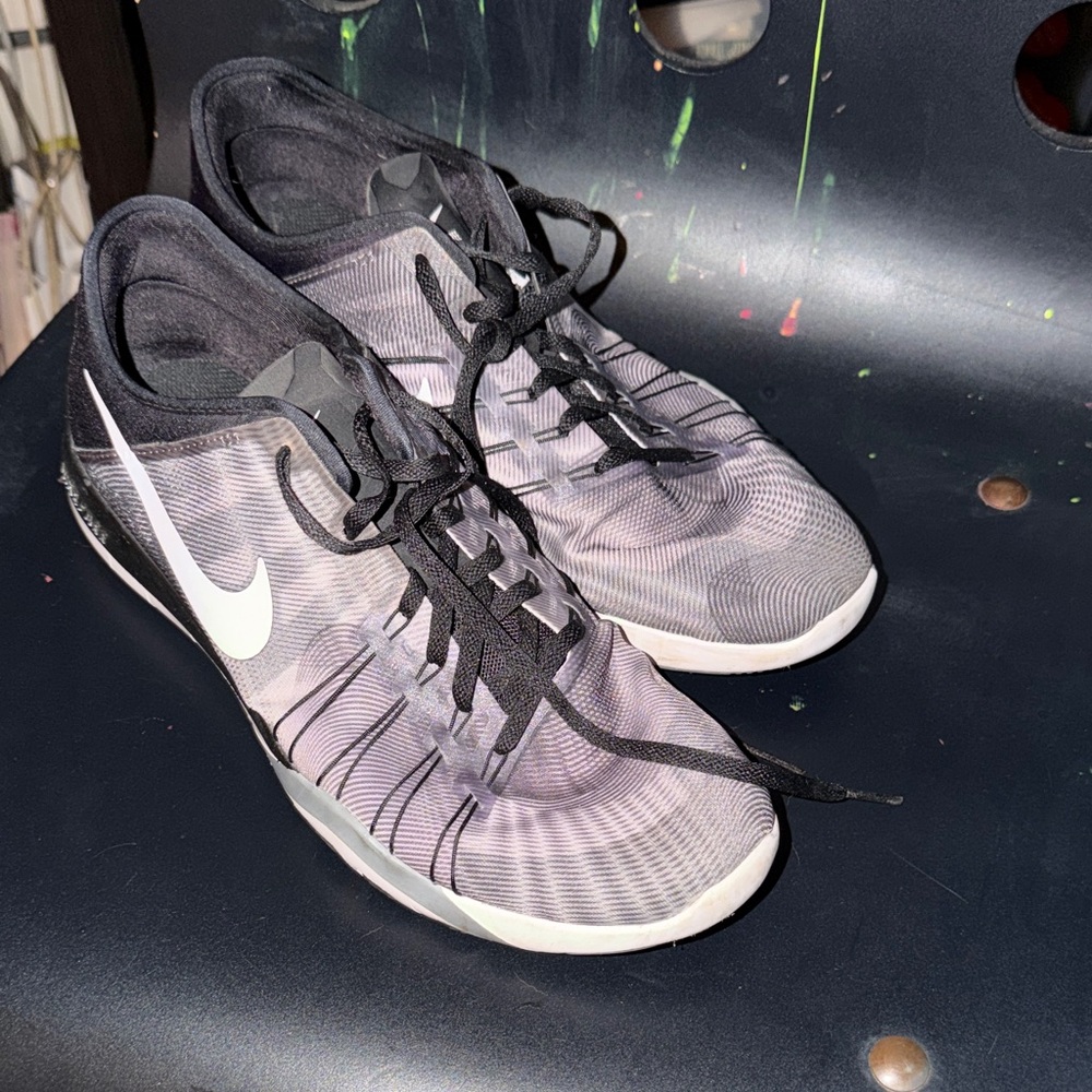Nike Black and Gray Training Sneakers